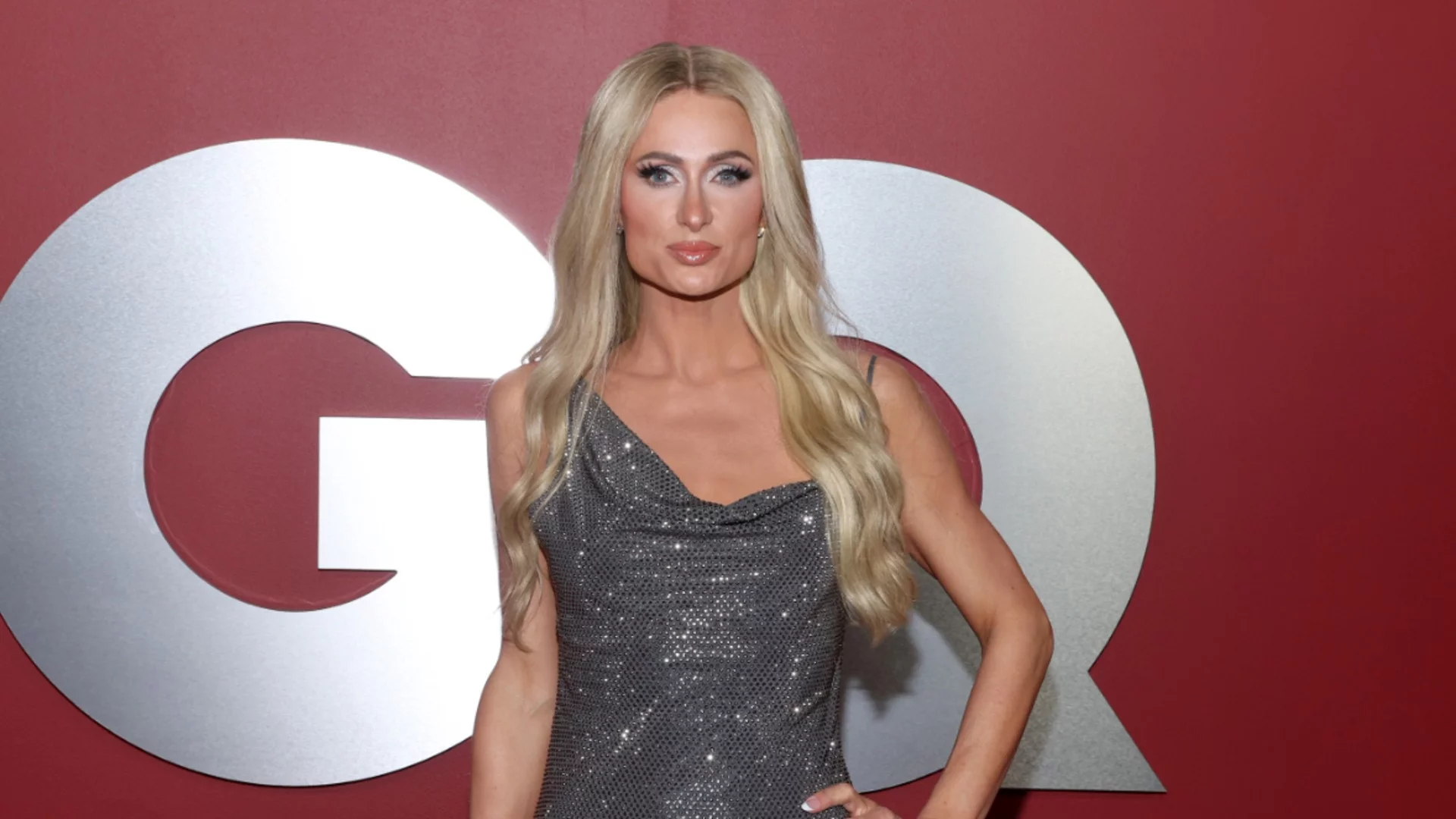 Чувствам, че в ума ми има демон: Парис Хилтън за проблемите си с психичното здраве (ВИДЕО)