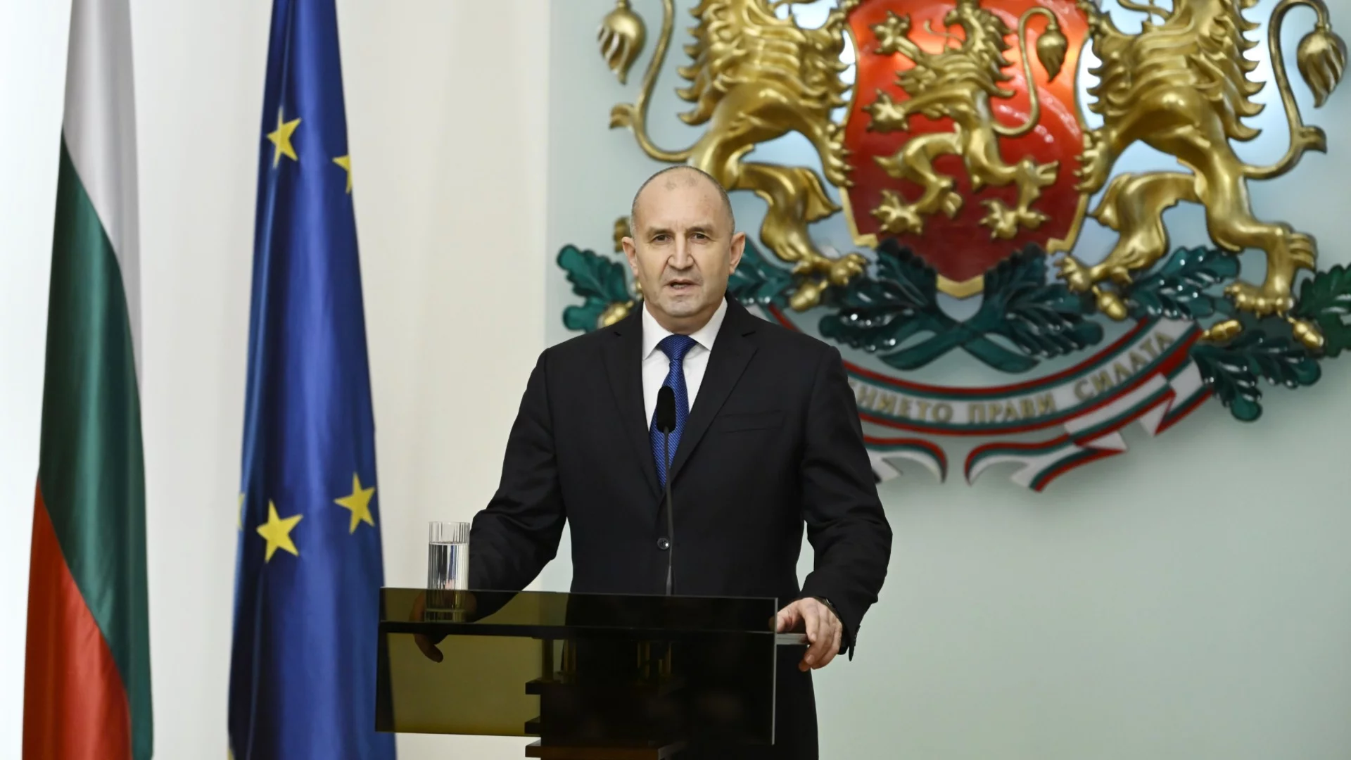 Първа публична поява на Румен Радев след края на президентския мандат