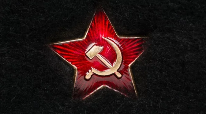 Скандално: Общинарите в Горна Малина издигнаха паметник на Григор Стоичков