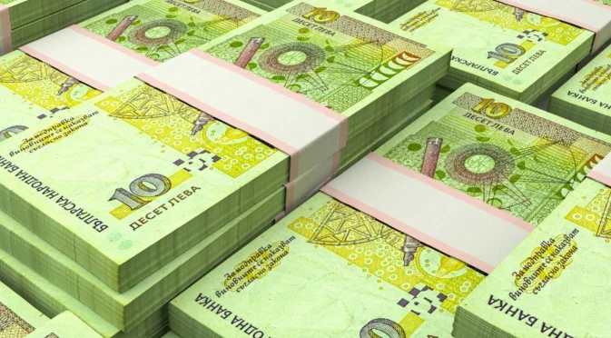 Ефектът на еврото: Депозитите в банките се увеличиха с огромен процент 