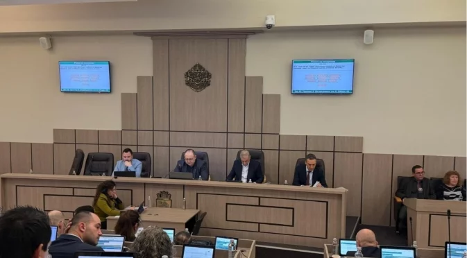 Община Бургас ще съфинансира ремонта на държавния път за Долно Езерово