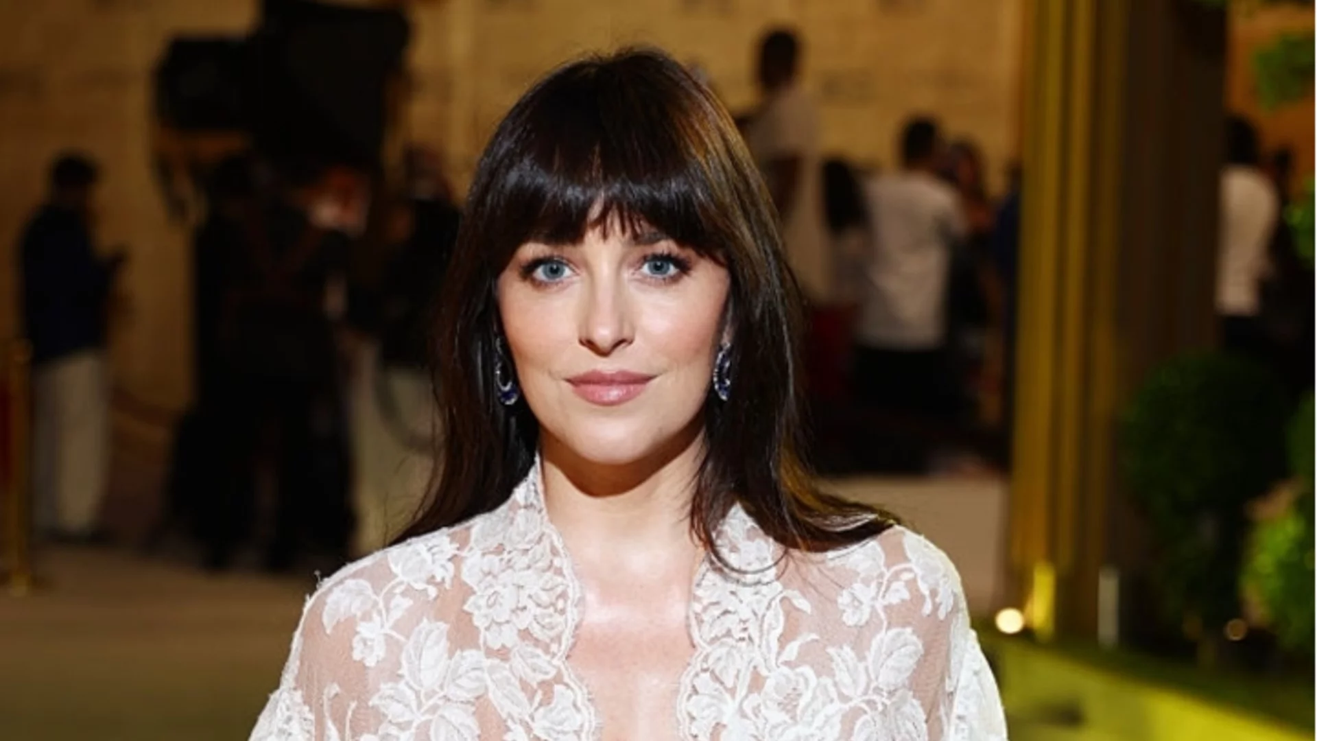 След раздялата с Крис Мартин: Дакота Джонсън отново излиза с певец (СНИМКИ)