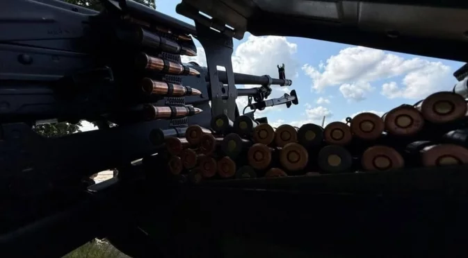 Руски войници се предадоха на украински робот. Z-подигравки към Герасимов: Кажи, че сме превзели Киев (ВИДЕО)