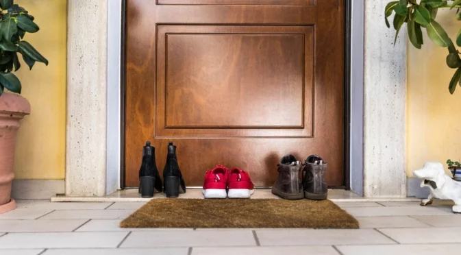 Сложете това под черджето си и ще привлечете пари в дома си