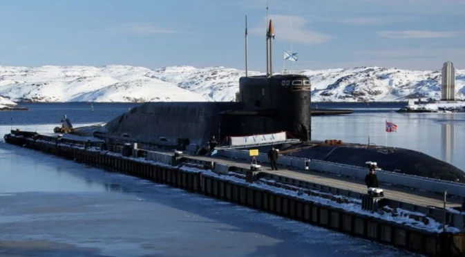 Поправки "Майстор Тричко": Главната база на Руския северен флот има ток след почти 100 часа прекъсване (ВИДЕО)