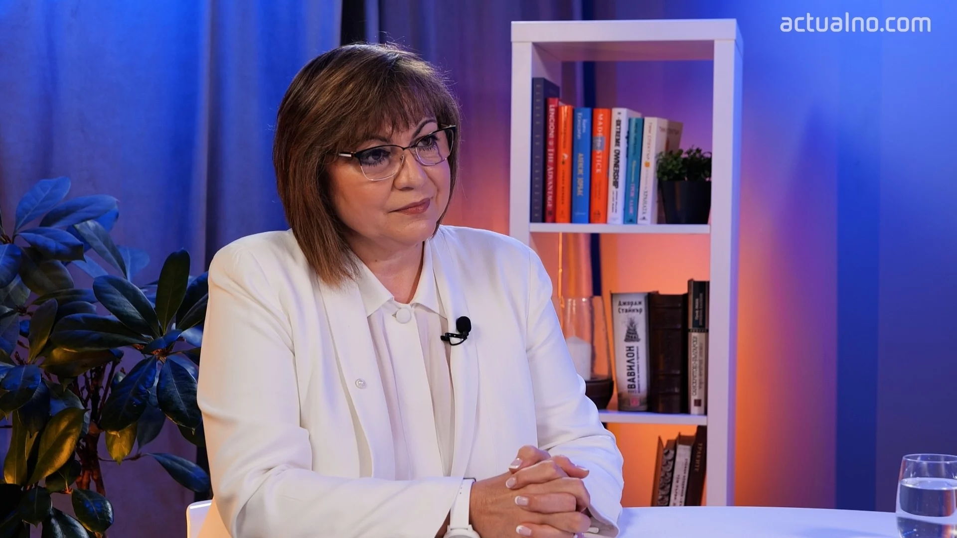 Нинова за Радев: Лицемер! Иска да се хареса на всички