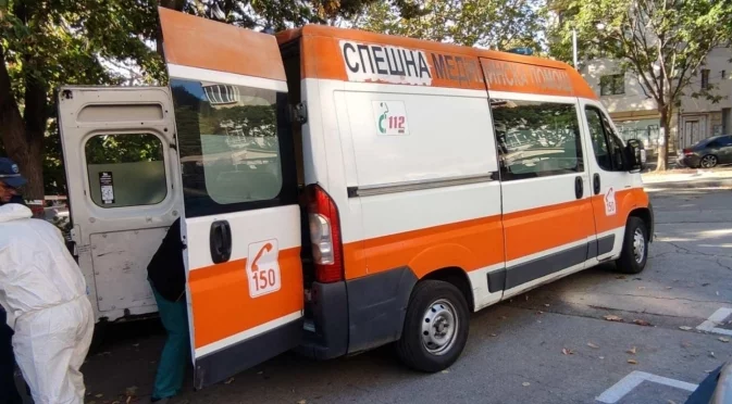 Ходела по платното: Блъснаха жена, пострадала е тежко