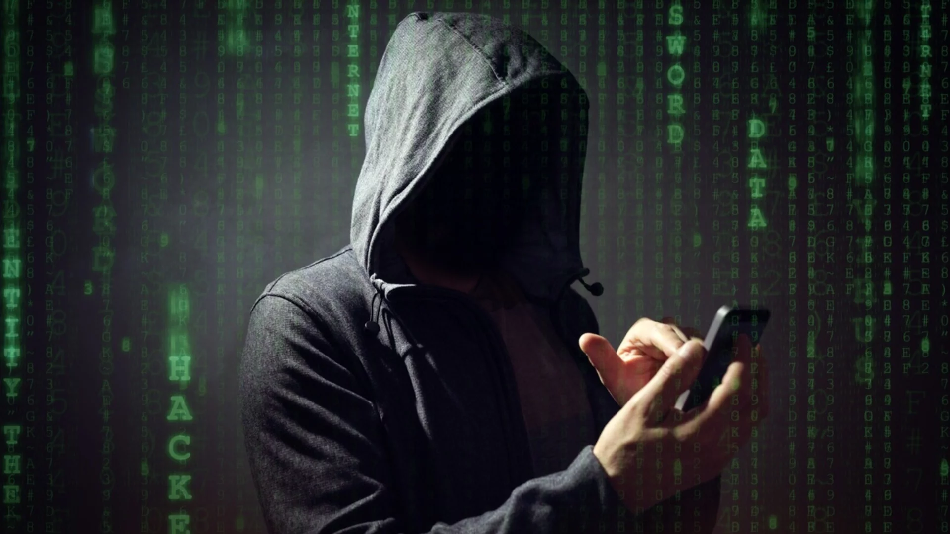 За часове: Хванаха ало измамник, съучастникът му се укрива