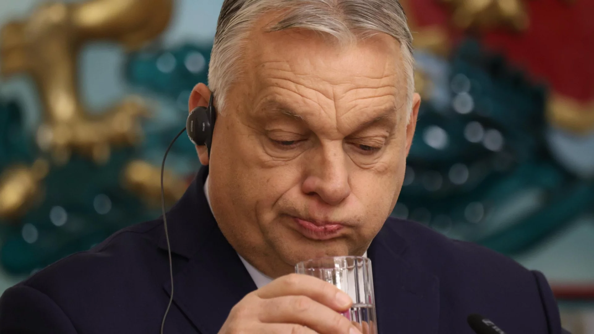 Украйна с отговор след като Орбан я обвини в намеса на унгарските избори