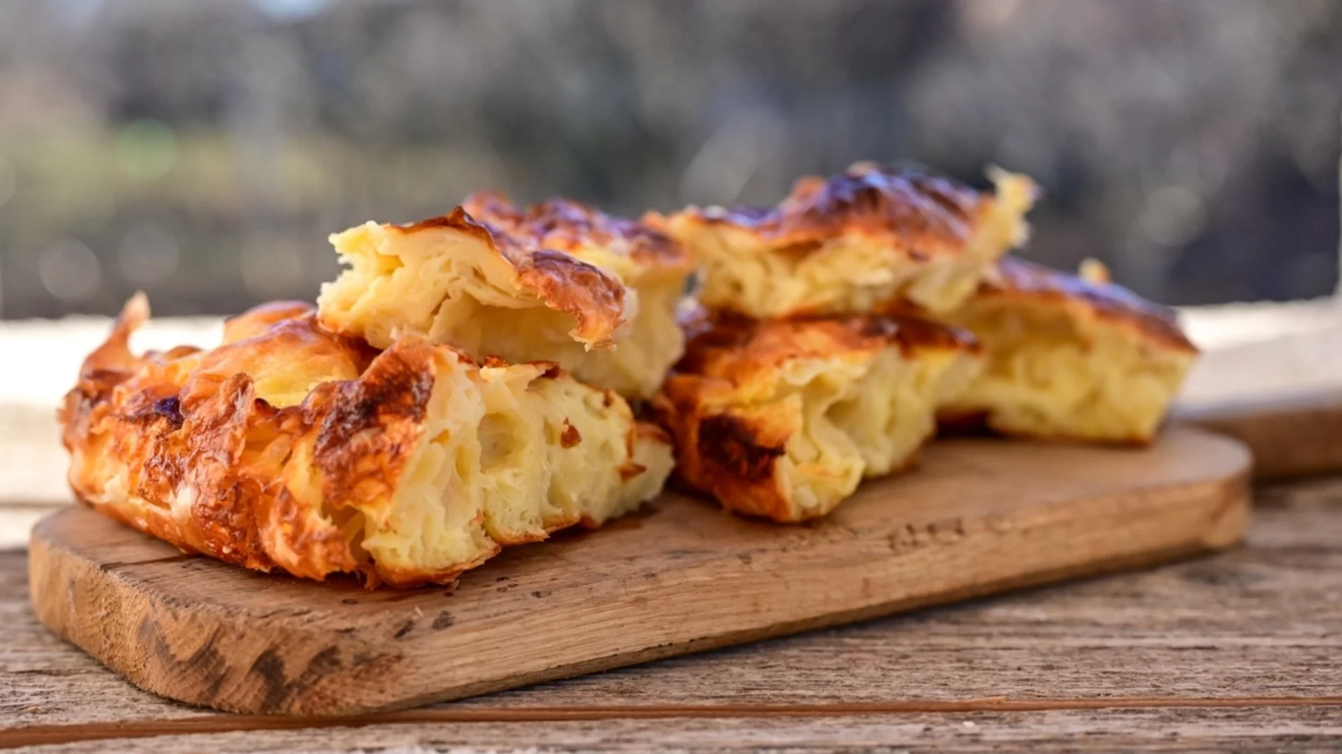 Как да направим по-пухкава баницата с малка промяна в техниката