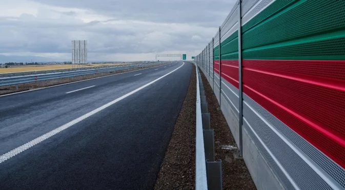 В Румъния: Шокиращо скъпа българска магистрала е ключова за нас