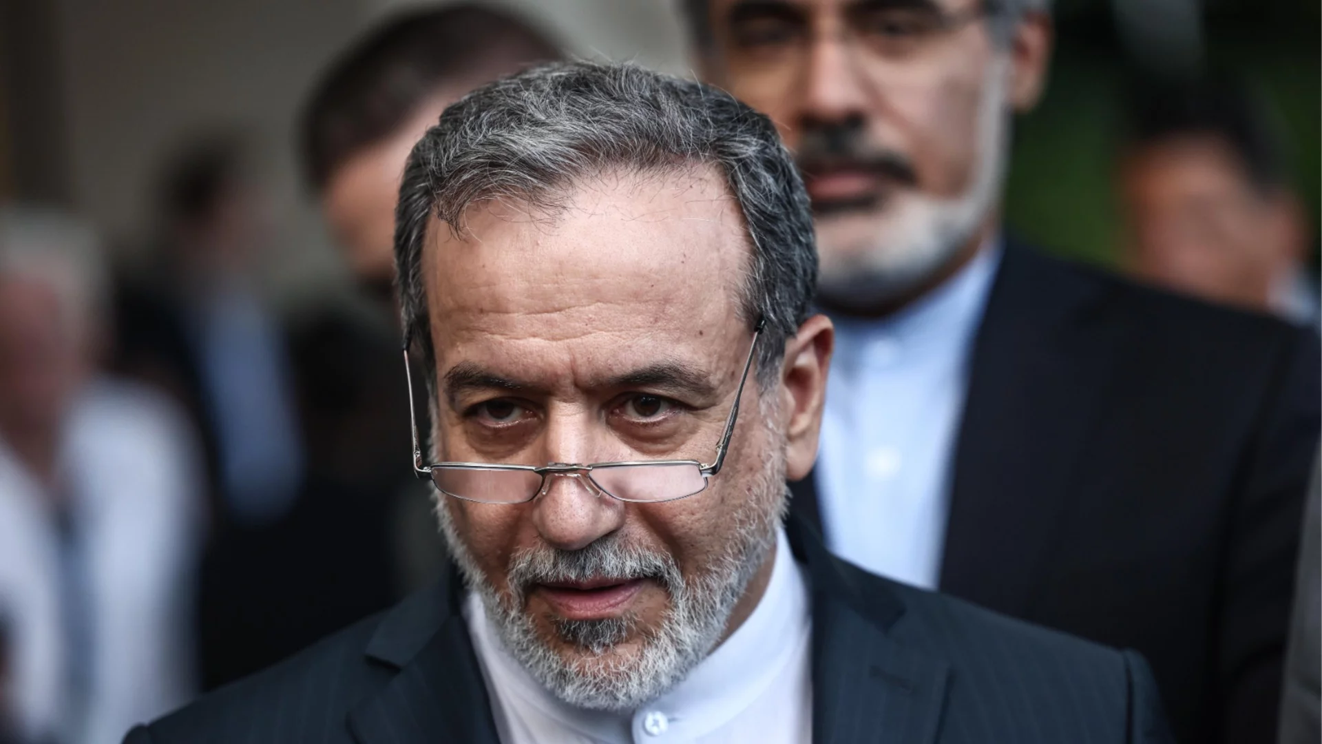 "С пръст на спусъка сме": Иран предупреди САЩ за евентуална атака