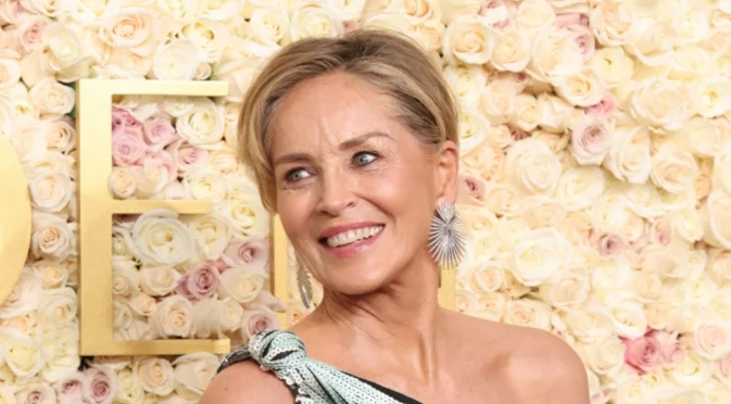 Разговор с отвъдното: Шарън Стоун черпи вдъхновение от духове за изкуството си (ВИДЕО)