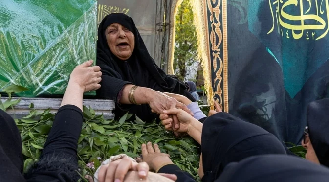 Какво прави режимът в Иран с медиците, които лекуват ранени протестиращи?