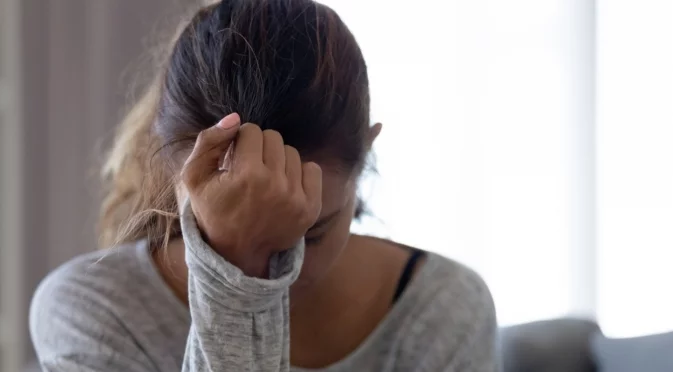 Утре Лъв, Козирог + още 2 зодии ще си развалят рахата сами