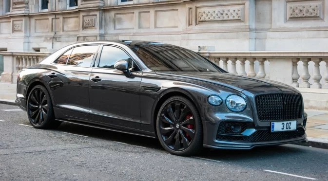 Bentley, Ferrari, Lamborghini, Maserati - уж санкции, но над 200 такива коли са внесени в Русия през ЕС