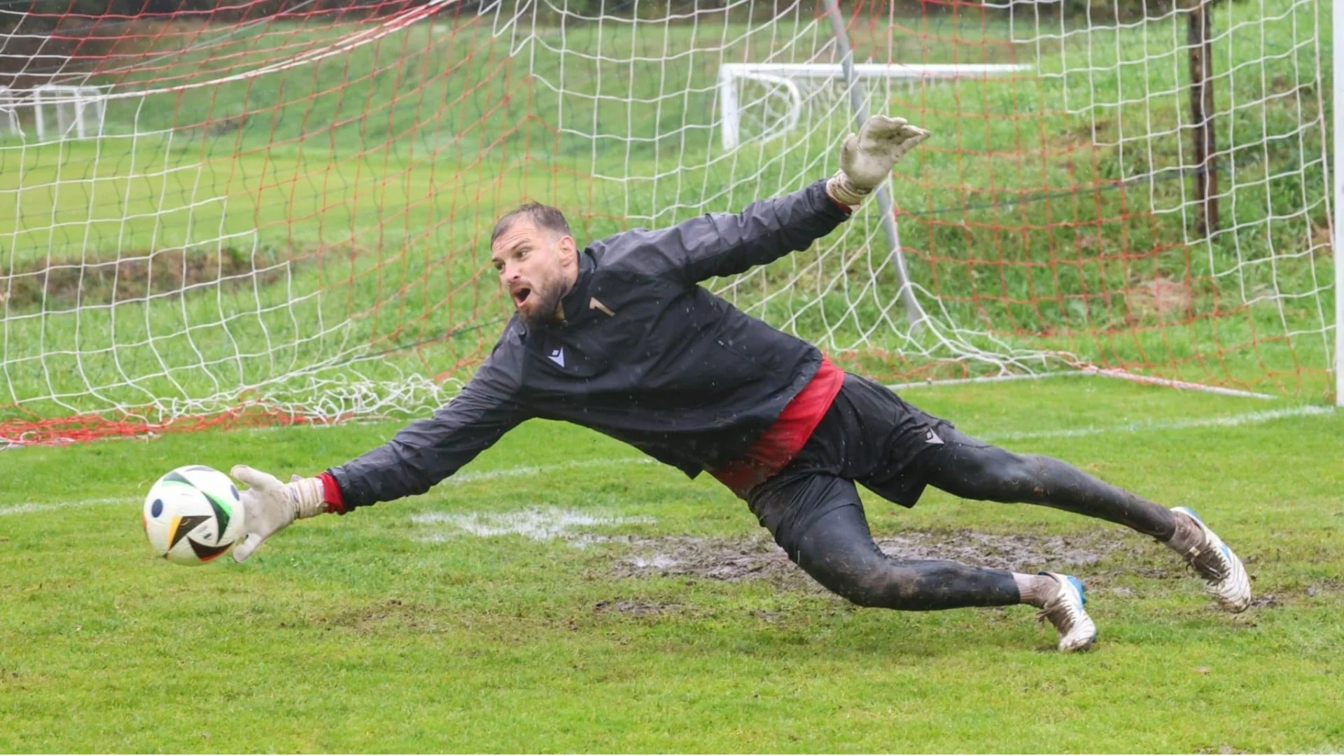 Стана ясно къде Густаво Бусато ще продължи кариерата си