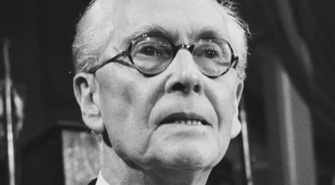 Той е единственият човек, спечелил и олимпийски медал, и Нобелова награда