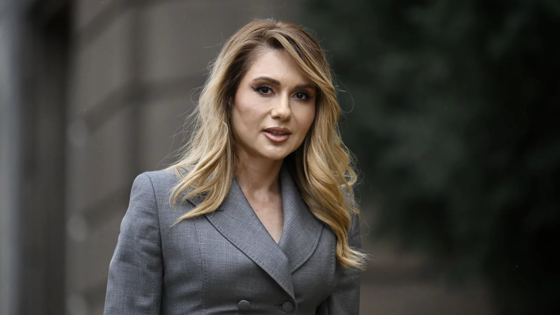 "Решението за служебен премиер е на президента": Филипова каза "Да" на Йотова