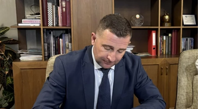  Договор за финансиране на новата стратегия на МИРГ подписа кметът на Самоков