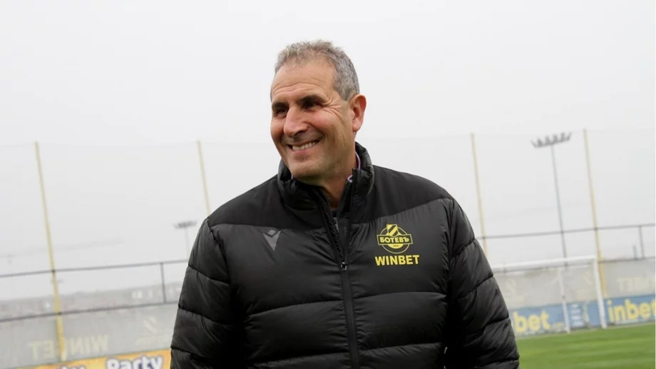 Екзотично: Бивш нападател на Лудогорец и Ботев Пловдив поема към Азия