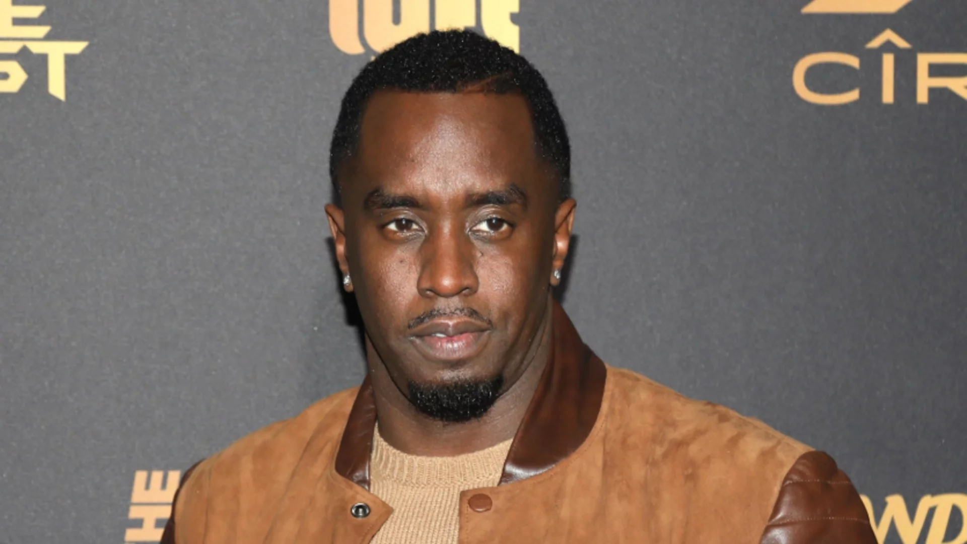 Нов шокиращ иск срещу Пъф Деди: Заплашил жертва да мълчи с убийството на Тупак Шакур 