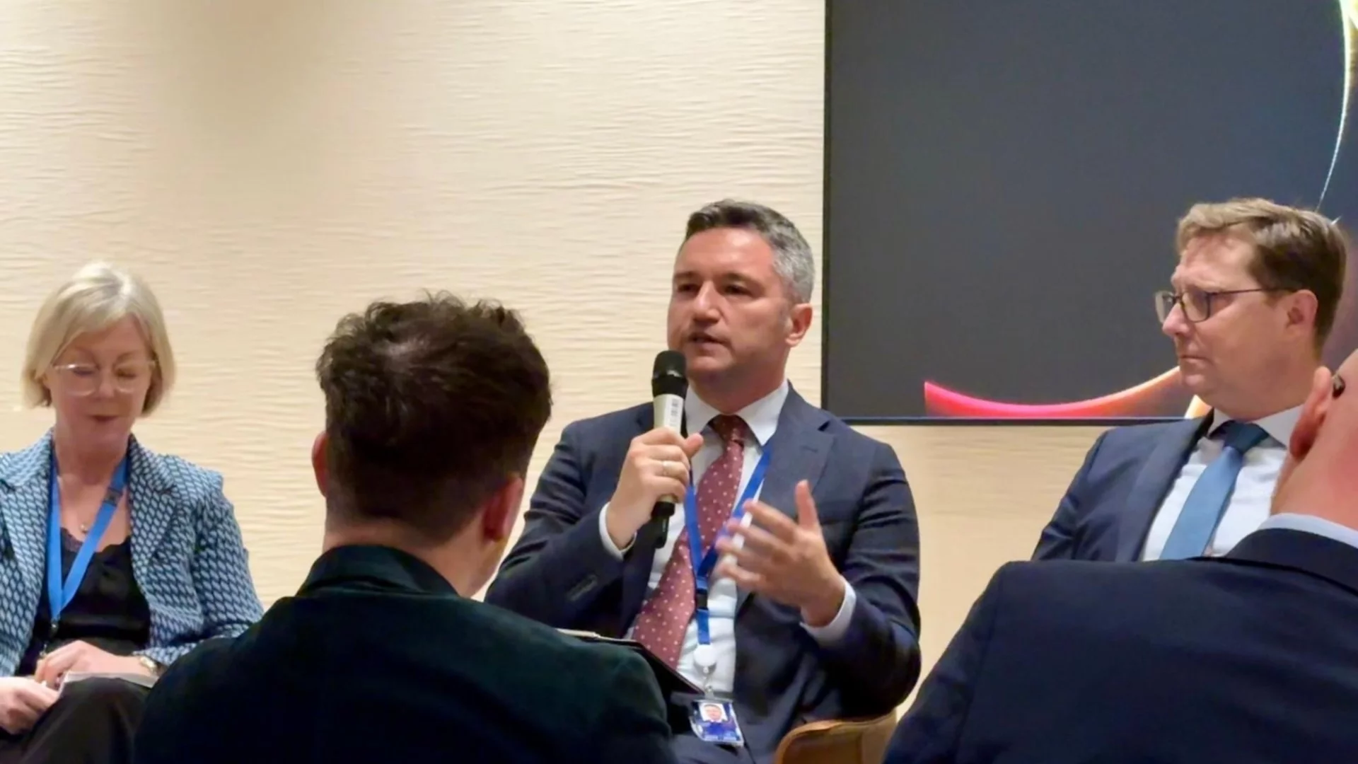 Вигенин: Европейските правила помагат на бизнеса, когато са умни и изпълними