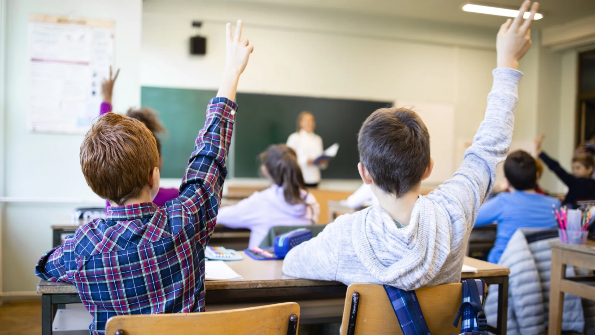 Четвъртокласници на тест: Нова платформа проверява уменията им