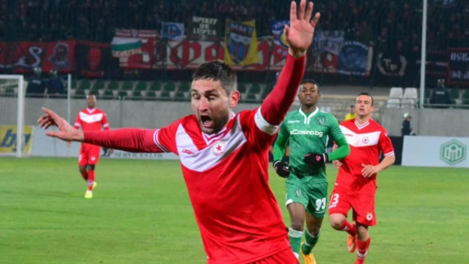 Железният бранител на ЦСКА, който се превърна в лидер на шампионите от 2008-ма