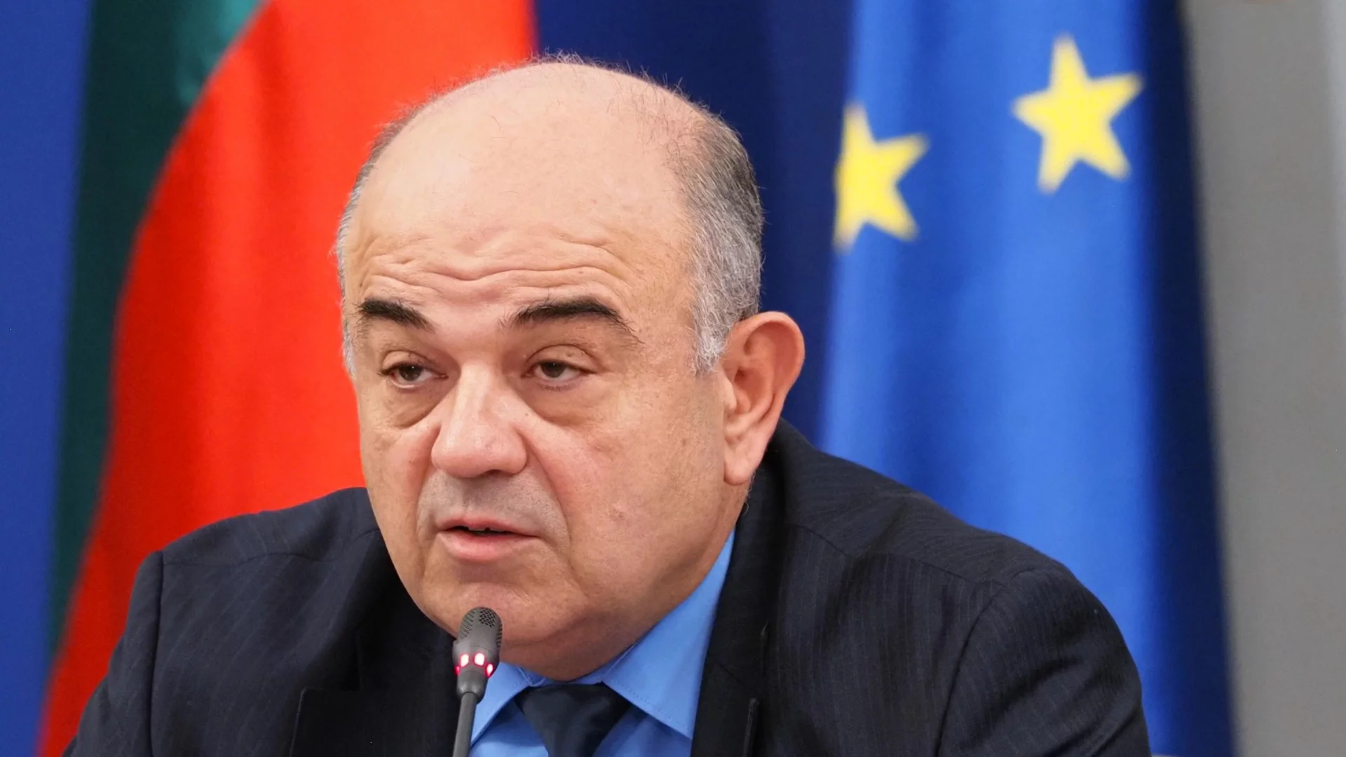 Владимир Иванов: Процесът по въвеждане на еврото върви гладко и без проблеми