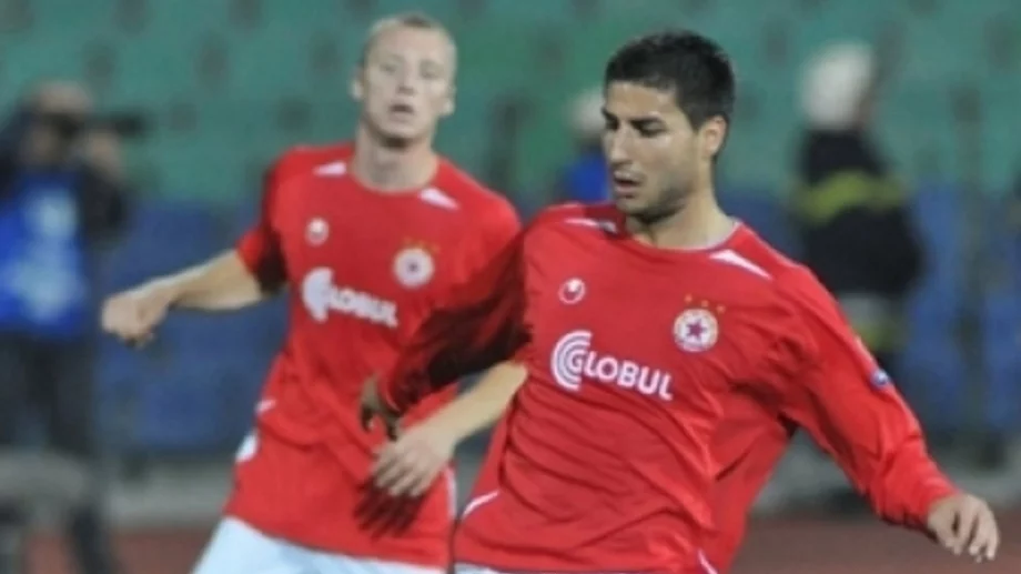 От ЦСКА до БФС: Стълбът на Стойчо Младенов, който написа история с "червените"