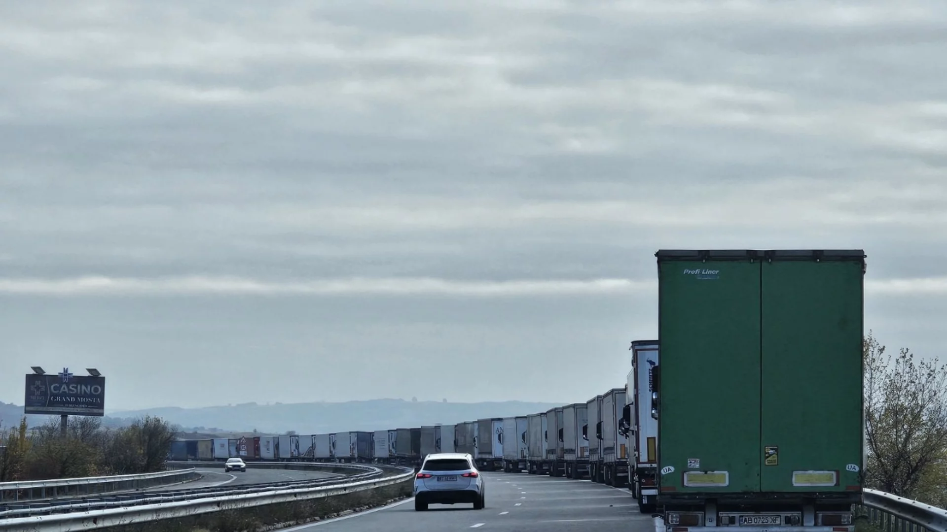 Край на блокадите по границите на Балканите