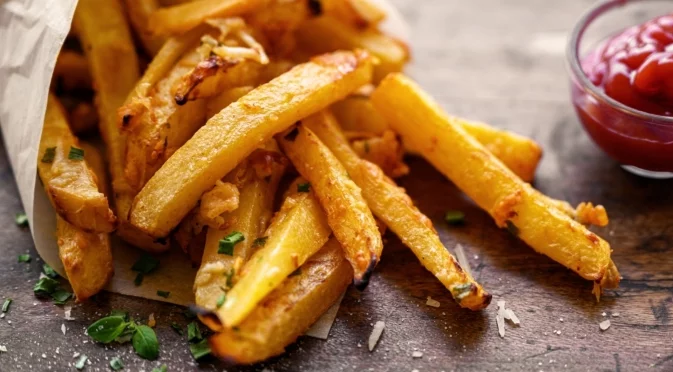 Подправката, с която пържените картофи ще станат с хрупкава и вкусна коричка