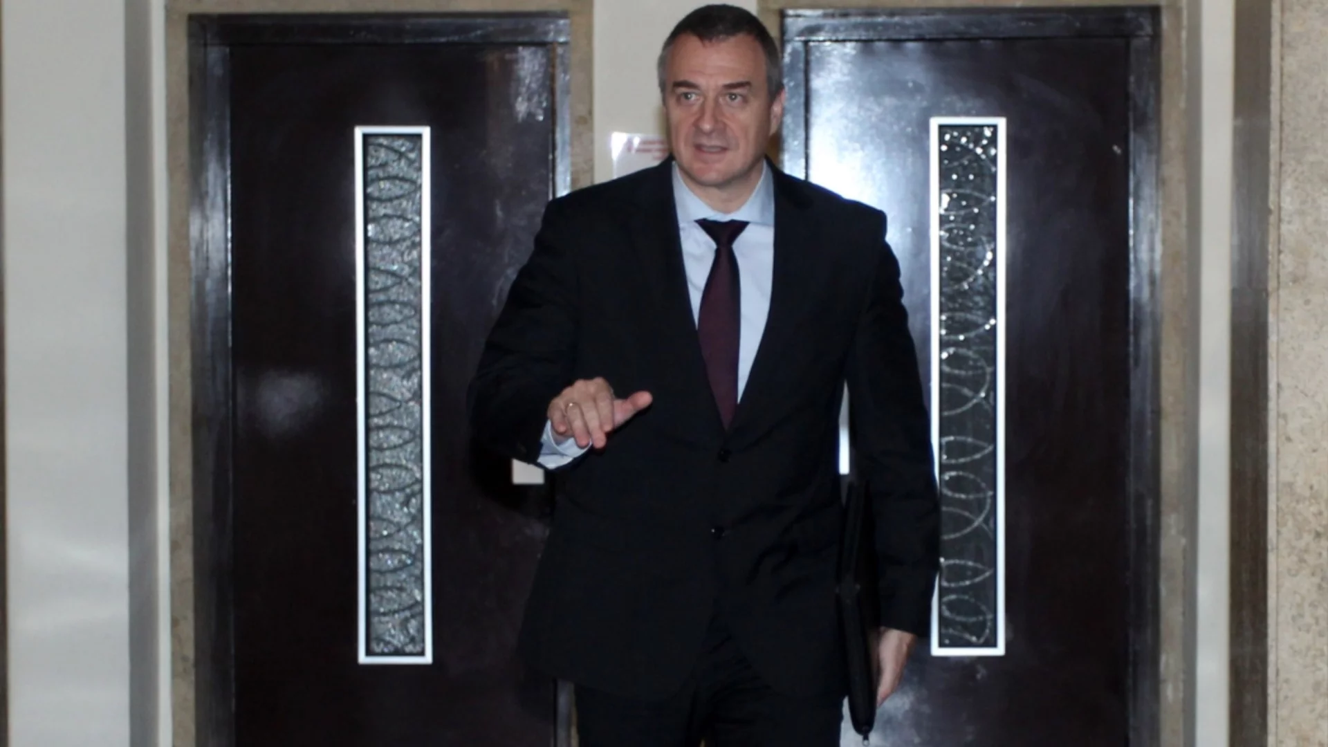 Йовчев: Ако МВР не знае кои са купувачите на гласове, по-добре да се закрива