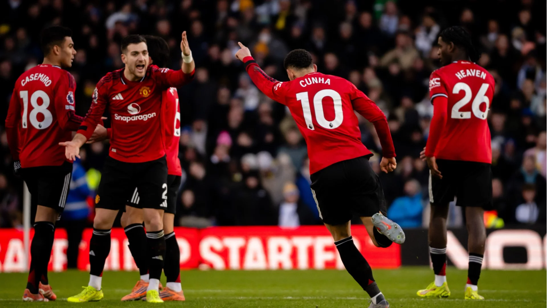 Късна драма на „Олд Трафорд“: Манчестър Юнайтед удари средняк в голово шоу и нахлу в Топ 4 на Висшата лига