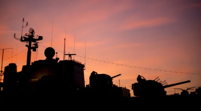 Мирише на война: Русия подновява голяма стара съветска база близо до Финландия (СНИМКИ)