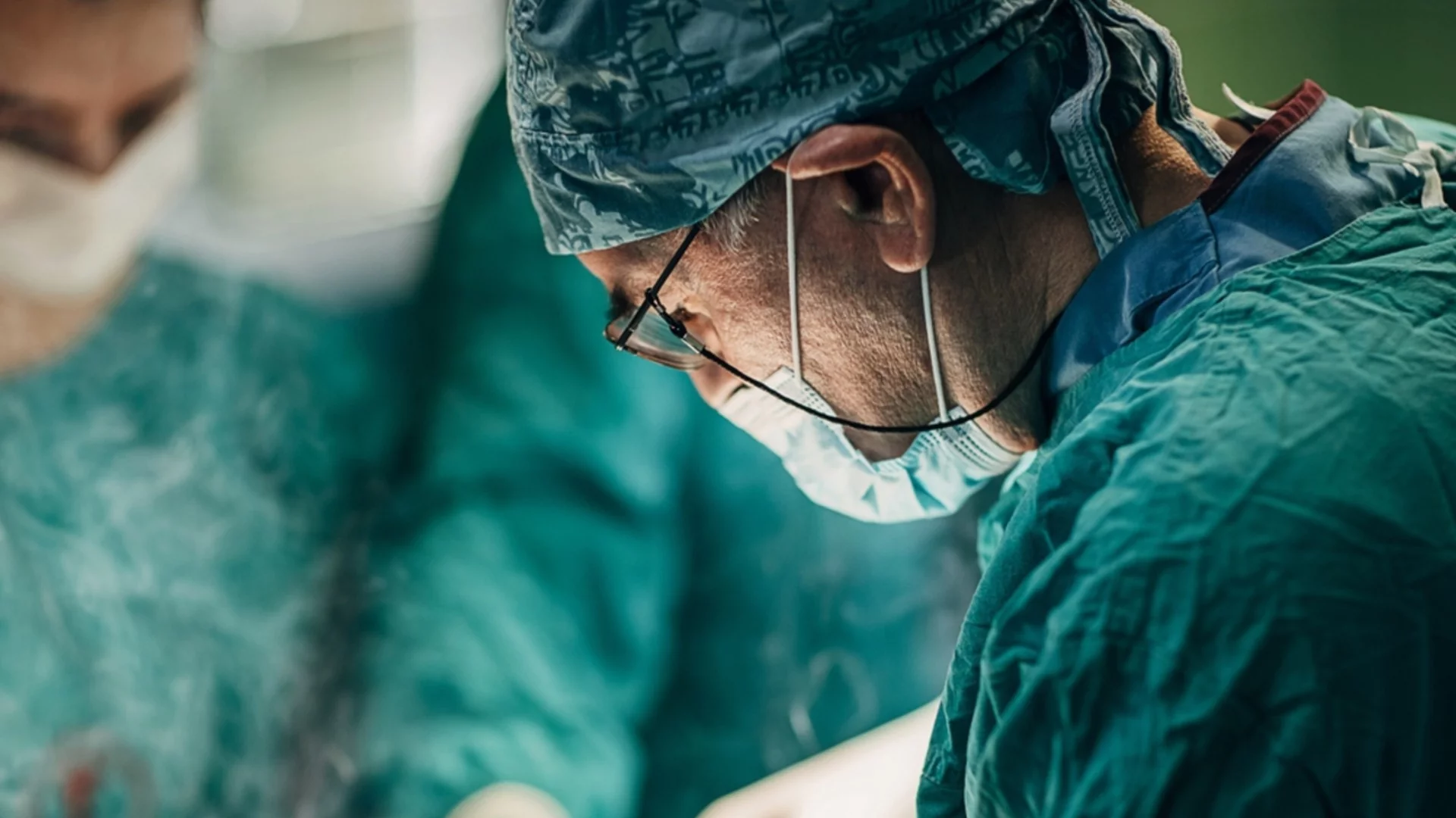 Осъдиха лекари за смъртта на милиардер по време на операция за уголемяване на пениса