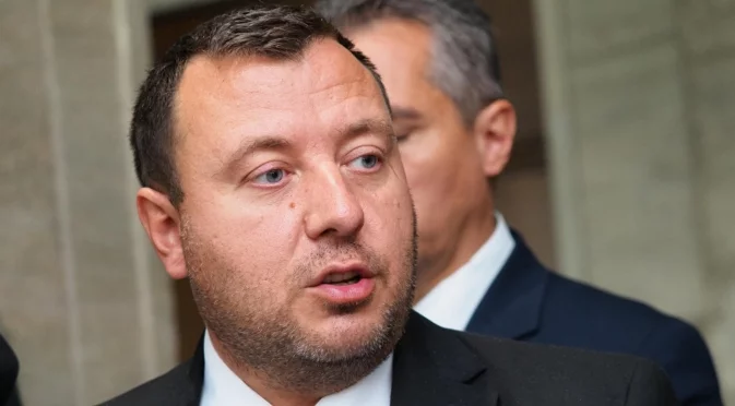 Петър Петров: Позициите ни с Радев започват да се различават