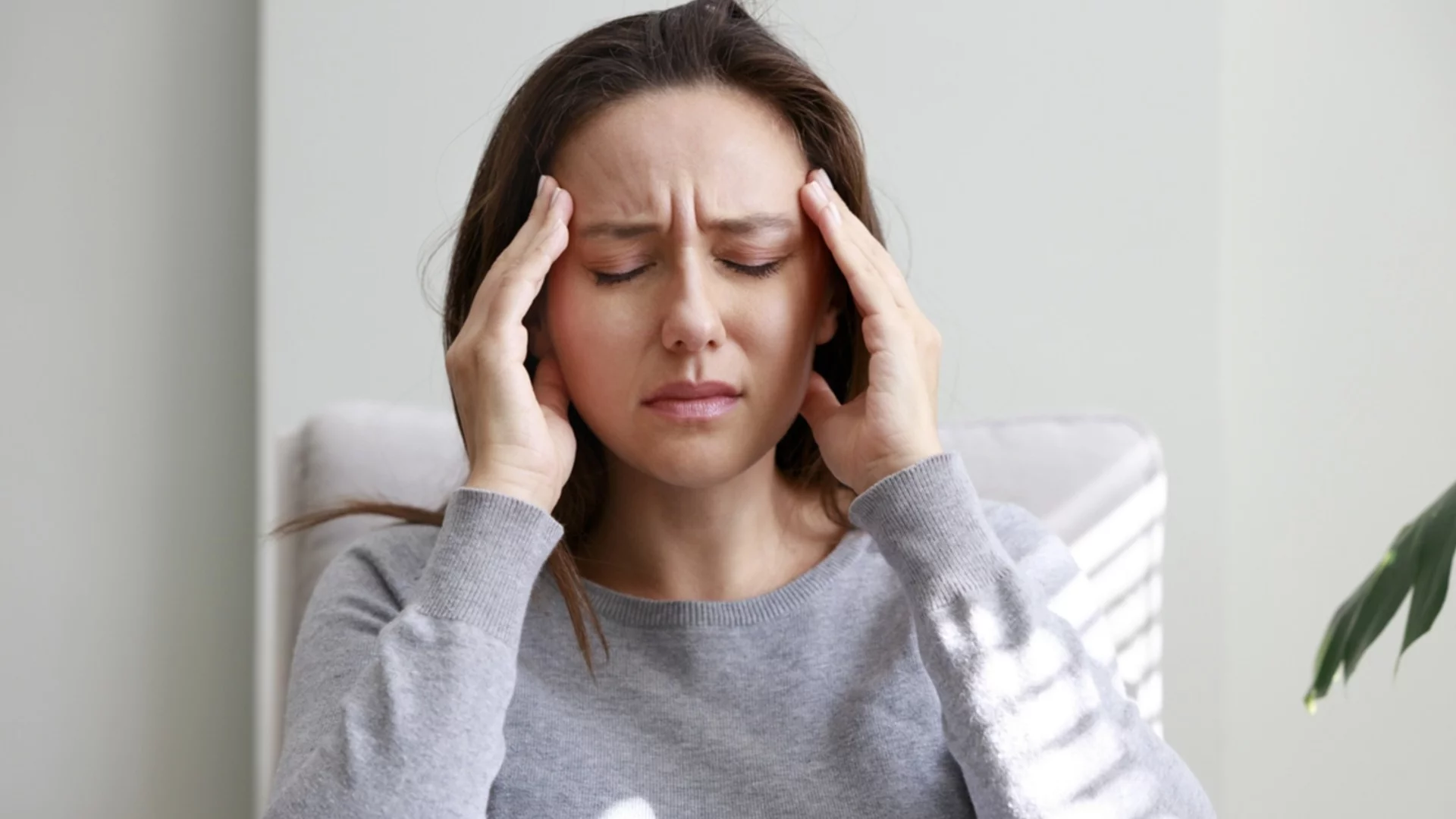 Утре Телец, Лъв + още 2 зодии ще се окажат между чука и наковалнята