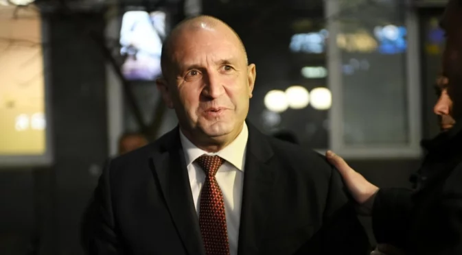 Аз съм Радев. Ей ме, на. И никое име той не спомена: Отзвукът от "Панорама"