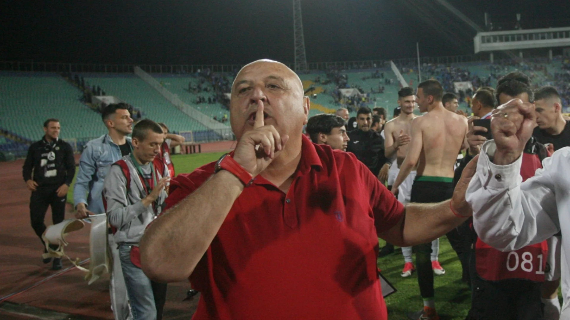 Венци Стефанов призова шеф на тим от Първа лига да се явят на детектор на лъжата, млада звезда на Славия не се продава!