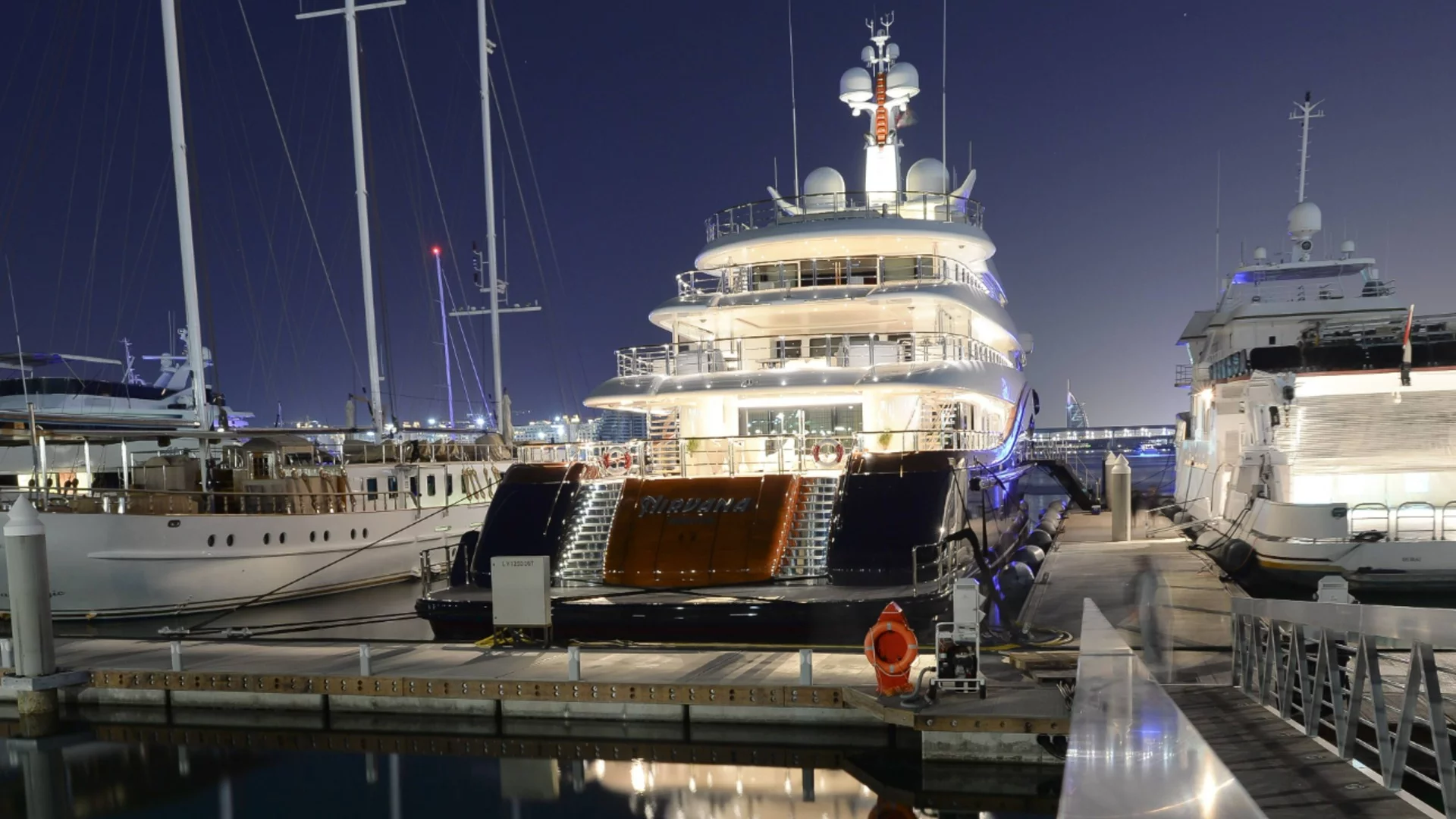 Няма криза за тях: Богатството на руските милиардери расте още