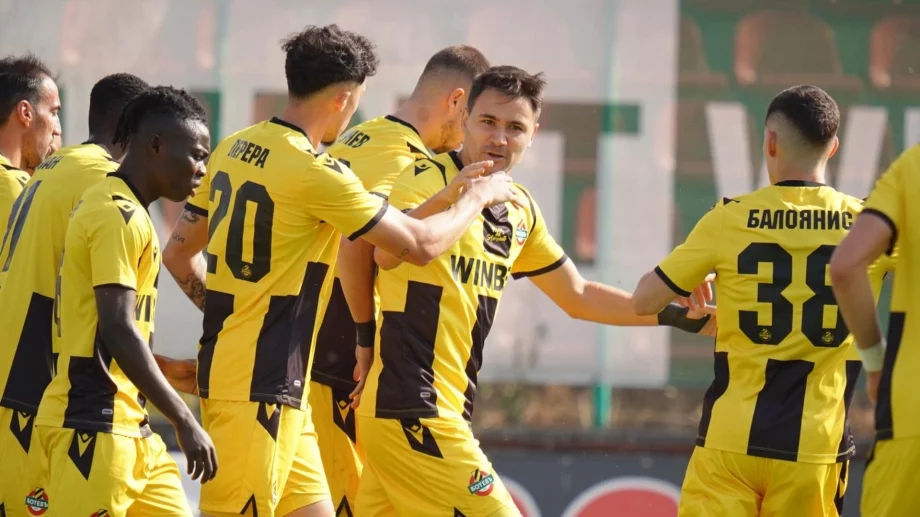 Неочаквано: Бивш играч на Ботев Пловдив и Славия напуска балкански колос