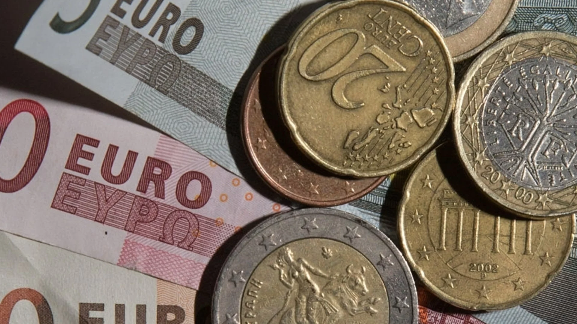Нова посока за еврото през новата седмица