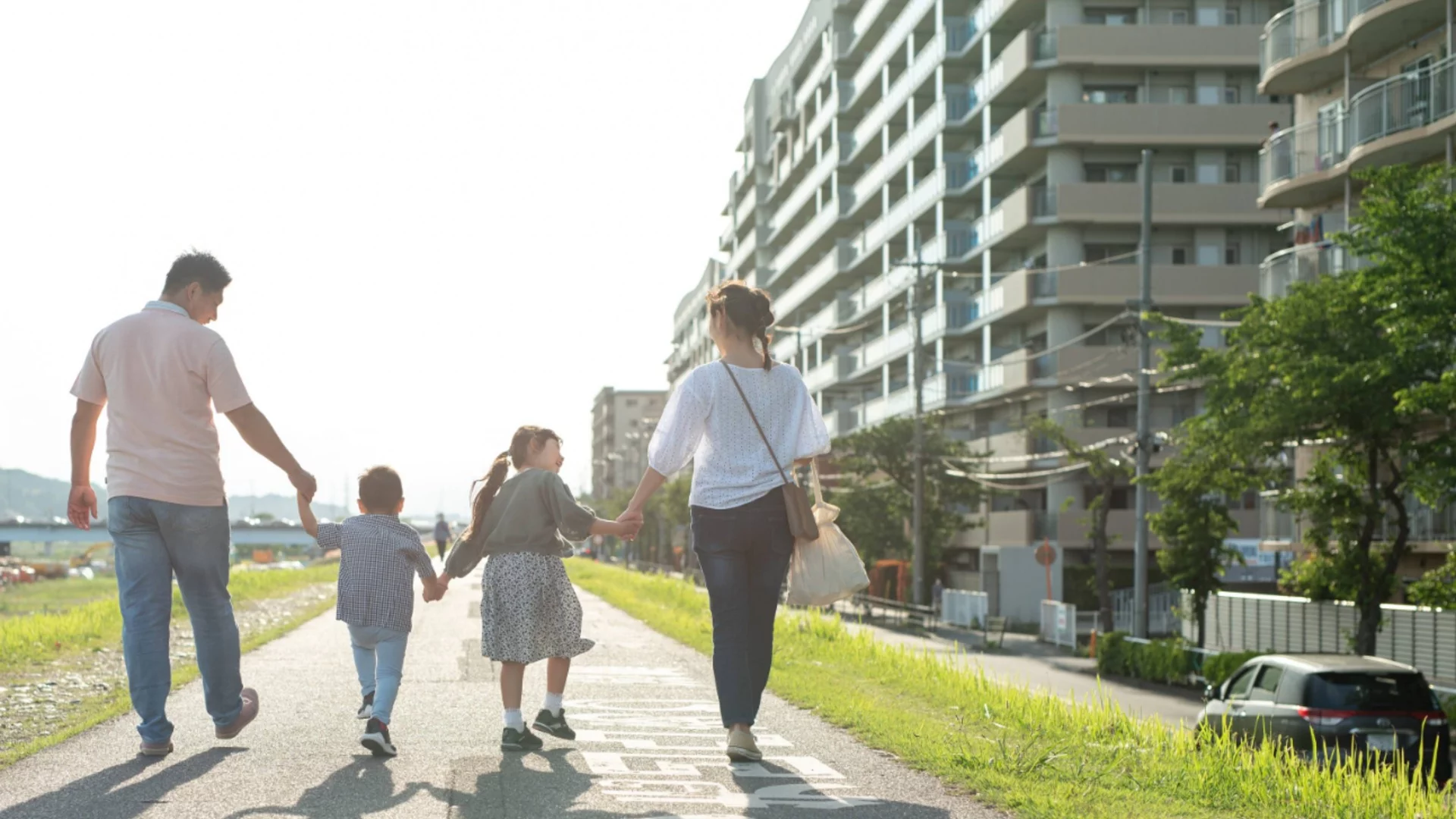 В КНСБ имат идея: Държавата да плаща жилищните кредити на семействата с деца