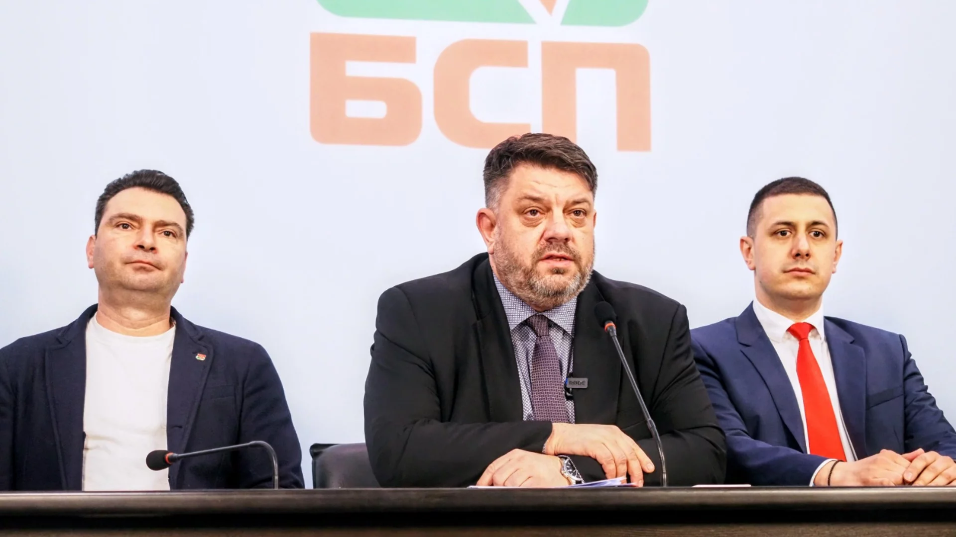 Скок на дължина от място: Паргов притеснен, че БСП може и да не прекосчи парламентарната бариера