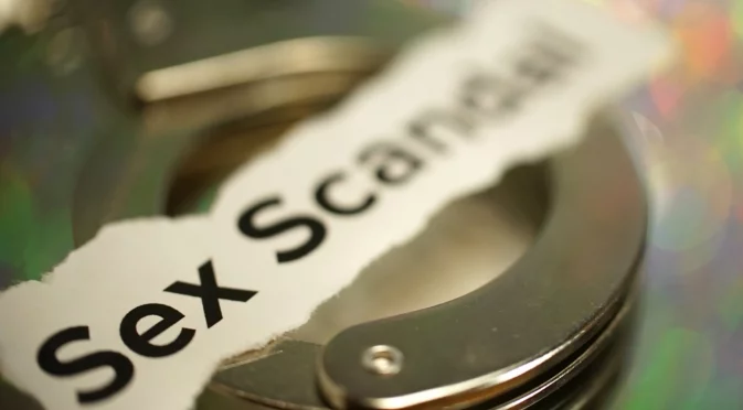 На ръба на самоубийство след кадри 18+: Или как високопоставени политици "скъсаха" публично в Черна гора