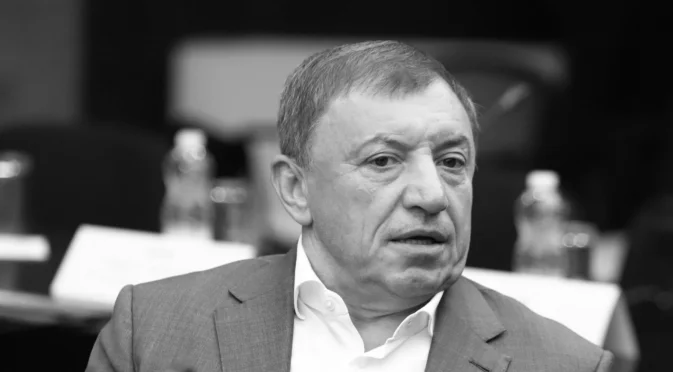 Тройното убийство край Петрохан и смъртта на Алексей Петров: Какво знае полицията?