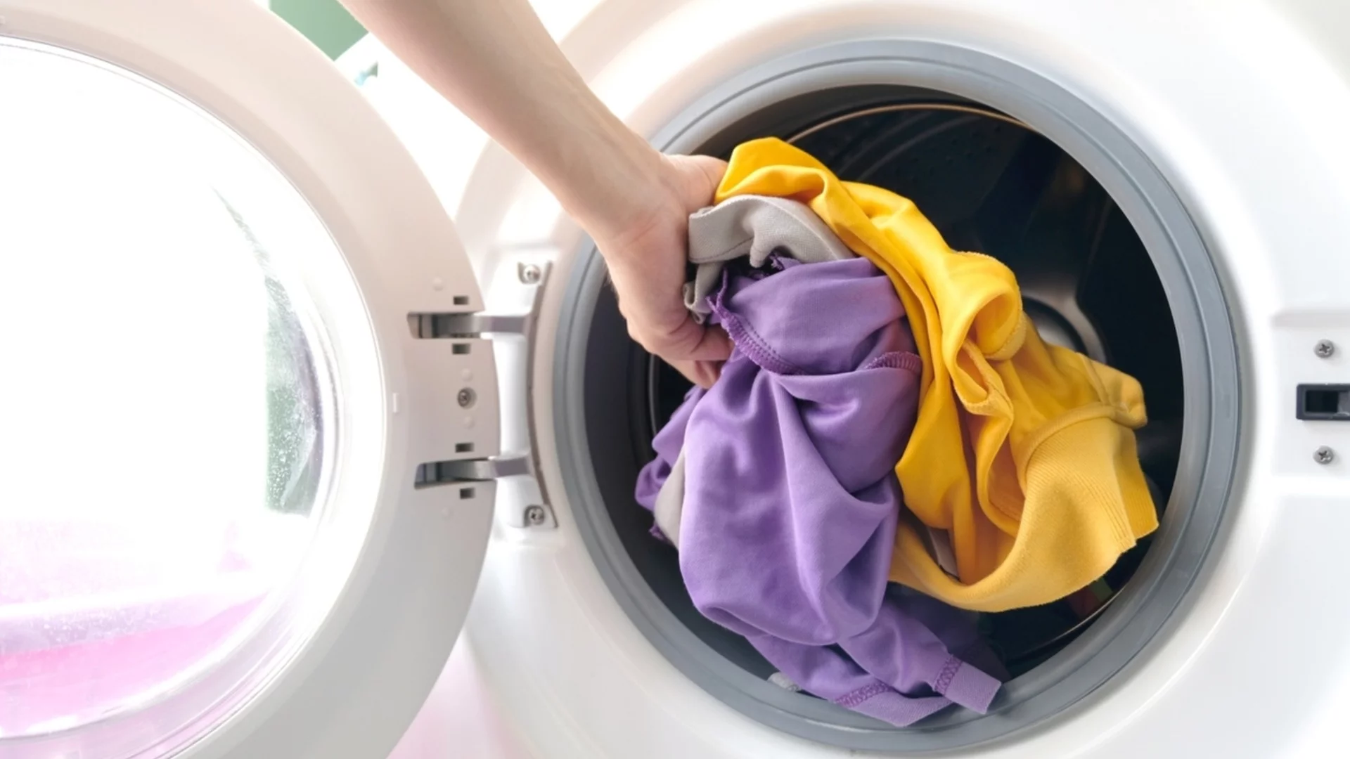Каква е основната разлика между пране на ниска и висока температура