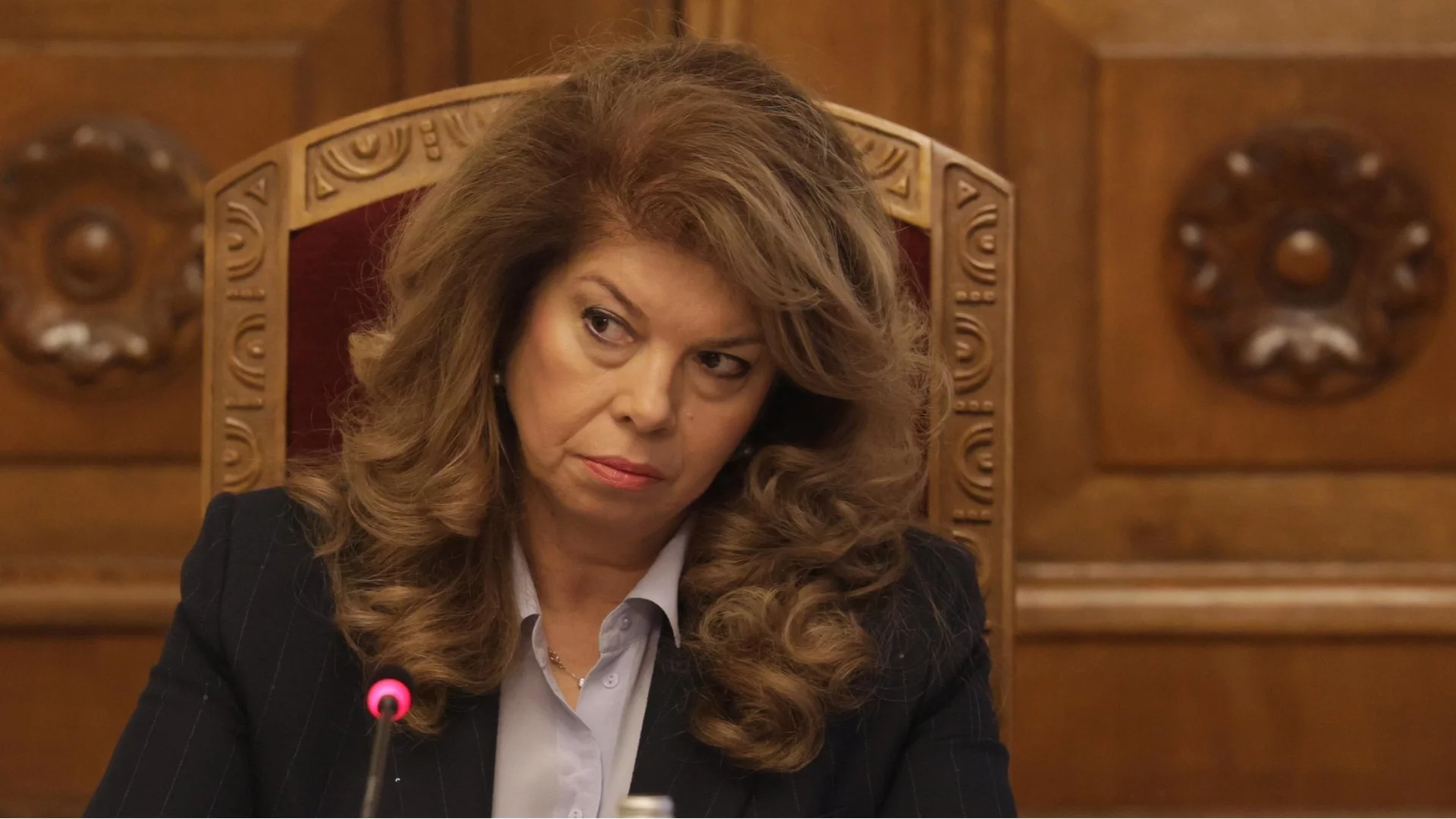 Йотова обяви кога продължава разговорите с партиите